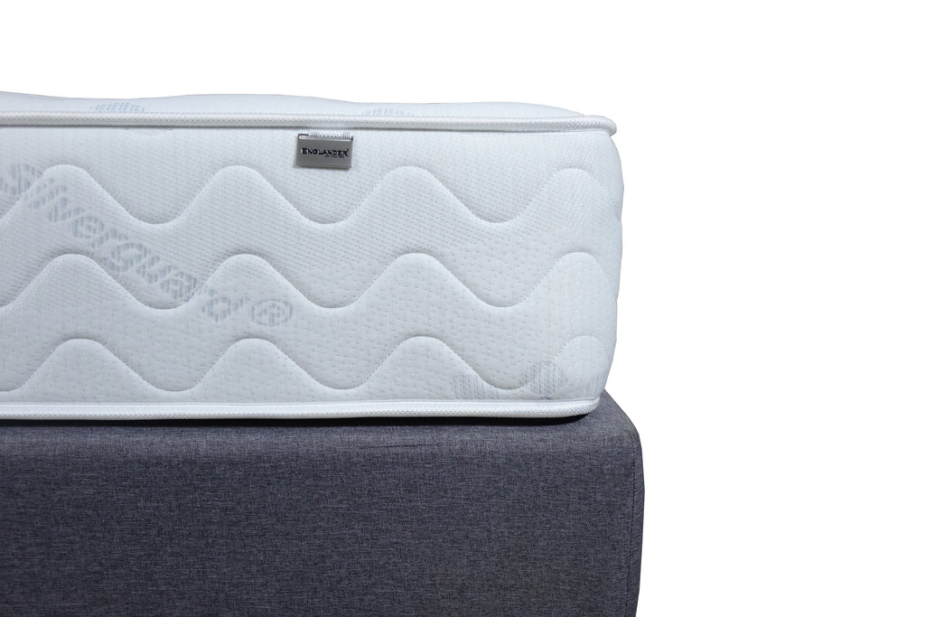 Close up of Metal Tag in spinal Guard Mattress